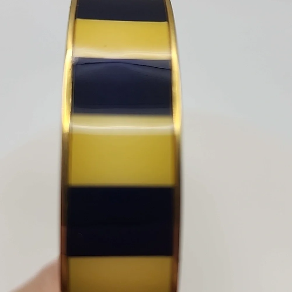 Kate‎ Spade New York 9 Inch Gold Tone  Striped Bangle Bracelet - Picture 4 of 5